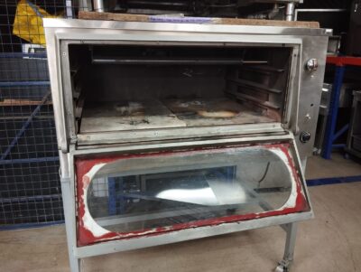 Horno para pizza                           Dimensiones 80X120X60  A gas 1 compartimiento 2 piedras refractarias 64X46