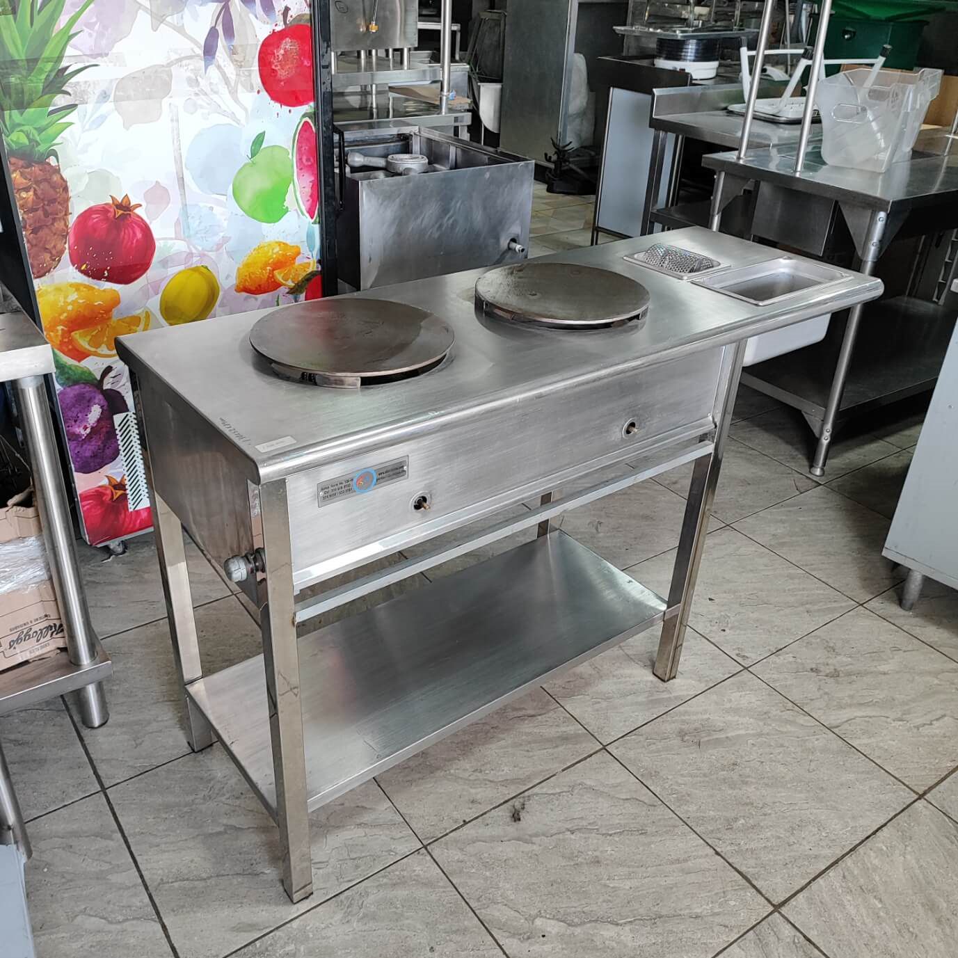 Mueble para crepes con azafates