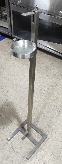 Soporte de pedal en acero para dispensador de jabon