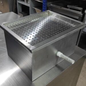 Trampa de grasa para extractor tipo hongo 
40 x 30 x 25cm Cod: I0367