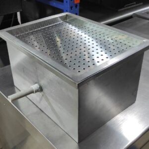 Trampa de grasa para extractor tipo hongo 
40 x 30 x 25cm Cod: I0367