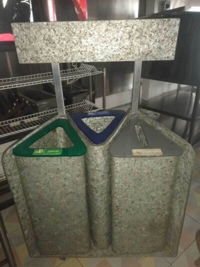 Caneca para reciclaje