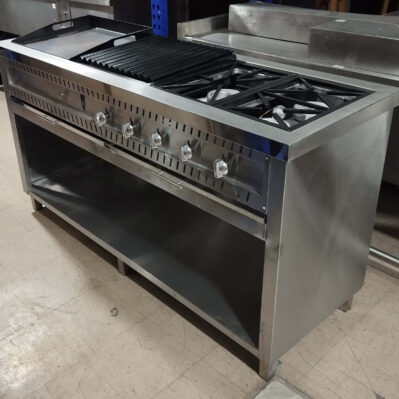 Equipo mixto generales: 170 cm (largo) x 65 cm (fondo) x 90 cm (alto) Plancha: 51 cm x 45 cm Parrilla: 47 cm x 45 cm Estufa: 58 cm x 45 cm – con 3 quemadores tipo Q de 5″ pulgadas Bandejas inferiores Cod: I0441