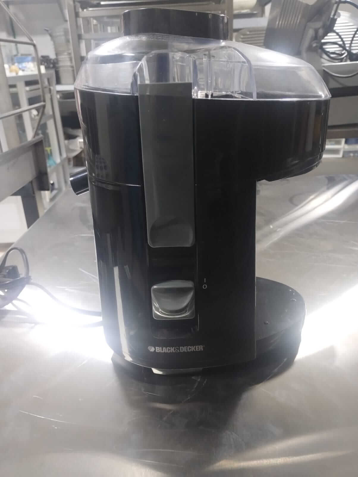 Extractor de jugo Black&Decker para frutas y hortalizas