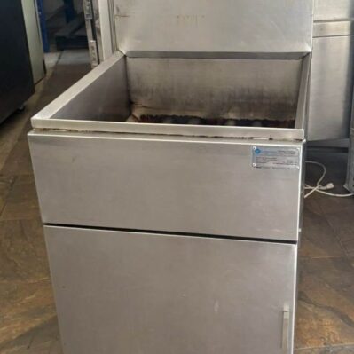 Freidor de alto rendimiento 3 canastillas 56 x 74 x 110 cm   46Litros Cod: I0437