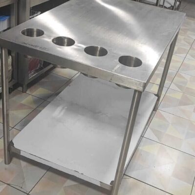 Mesón con entrepaño y 4 recipientes 122x80x90cm Cod: I0239