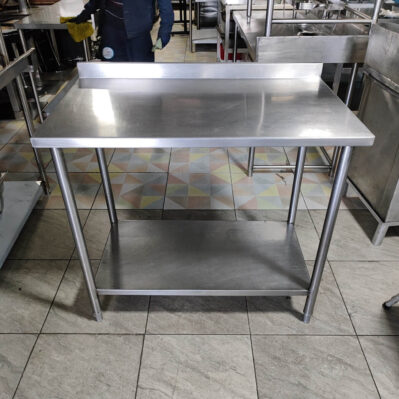 Mesón en acero con entrepañototales: 1,05x 60 x 85cm +6cm Cod: I0327