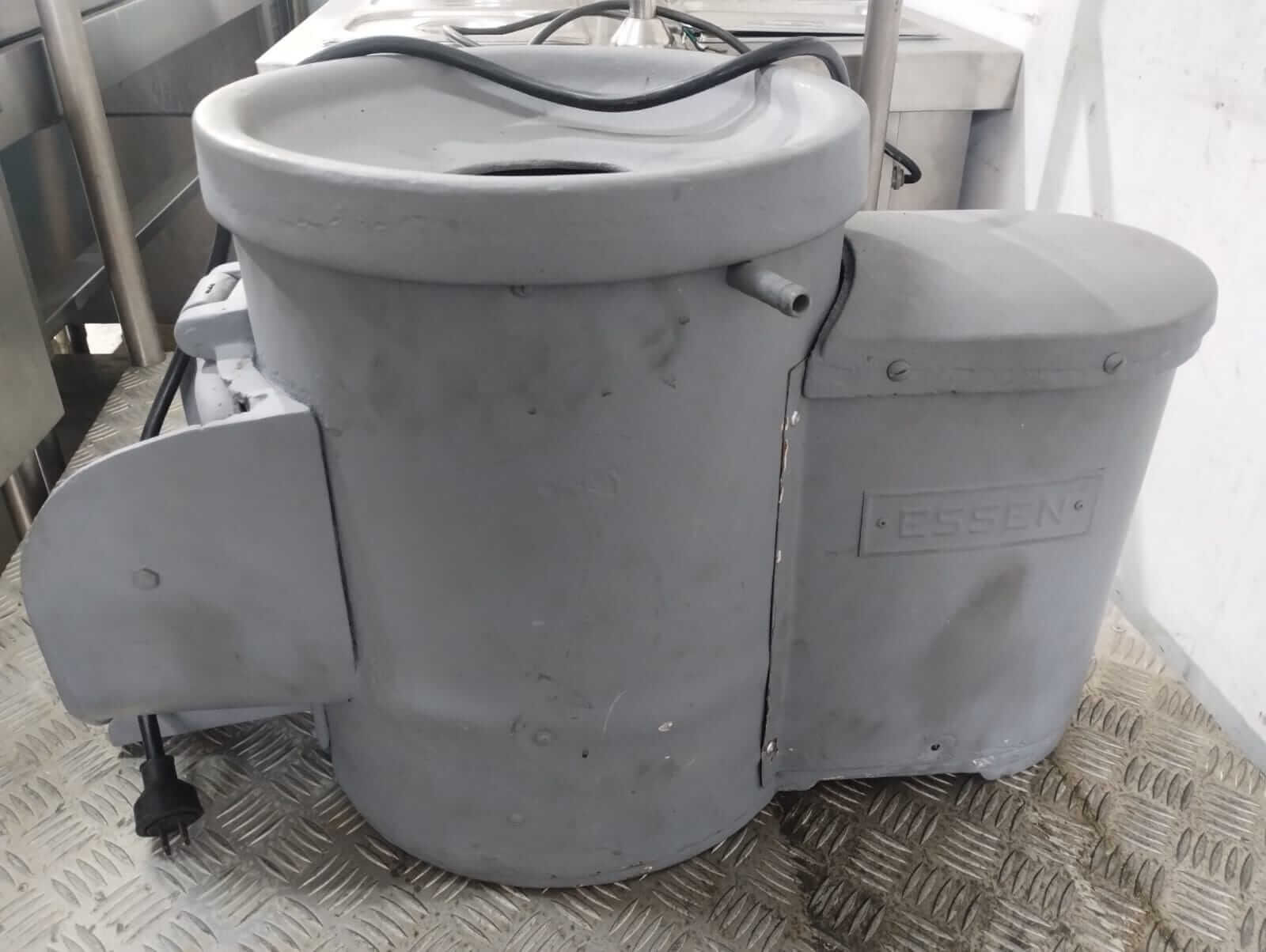 Peladora de papas industrial marca ESSEN