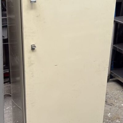 Refrigerador vertical Centrales 68 x 60 x 1,55 cm Cod: I0430
