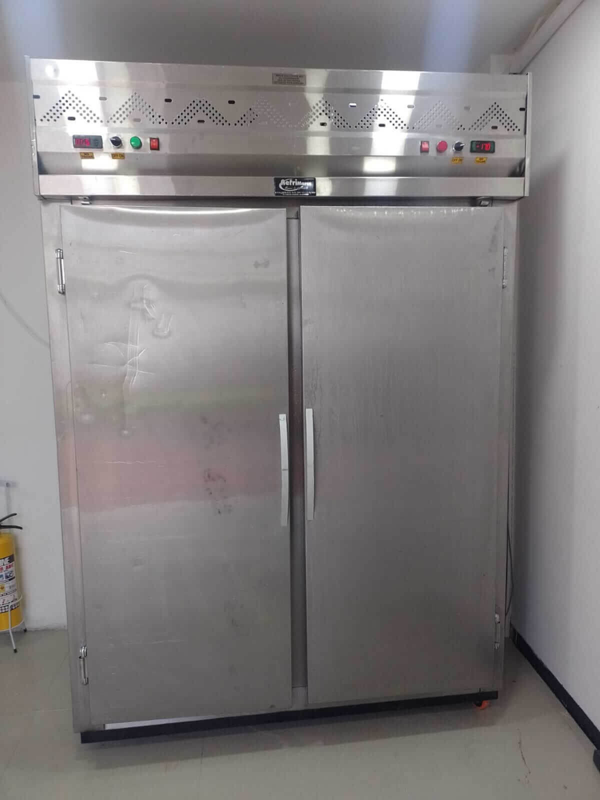 Refrigerador y congelador