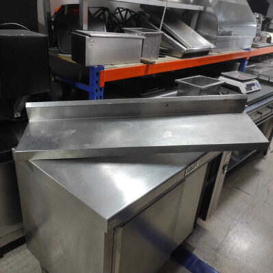 Repisa industrial  
125 x 33cm  Cod: I0366