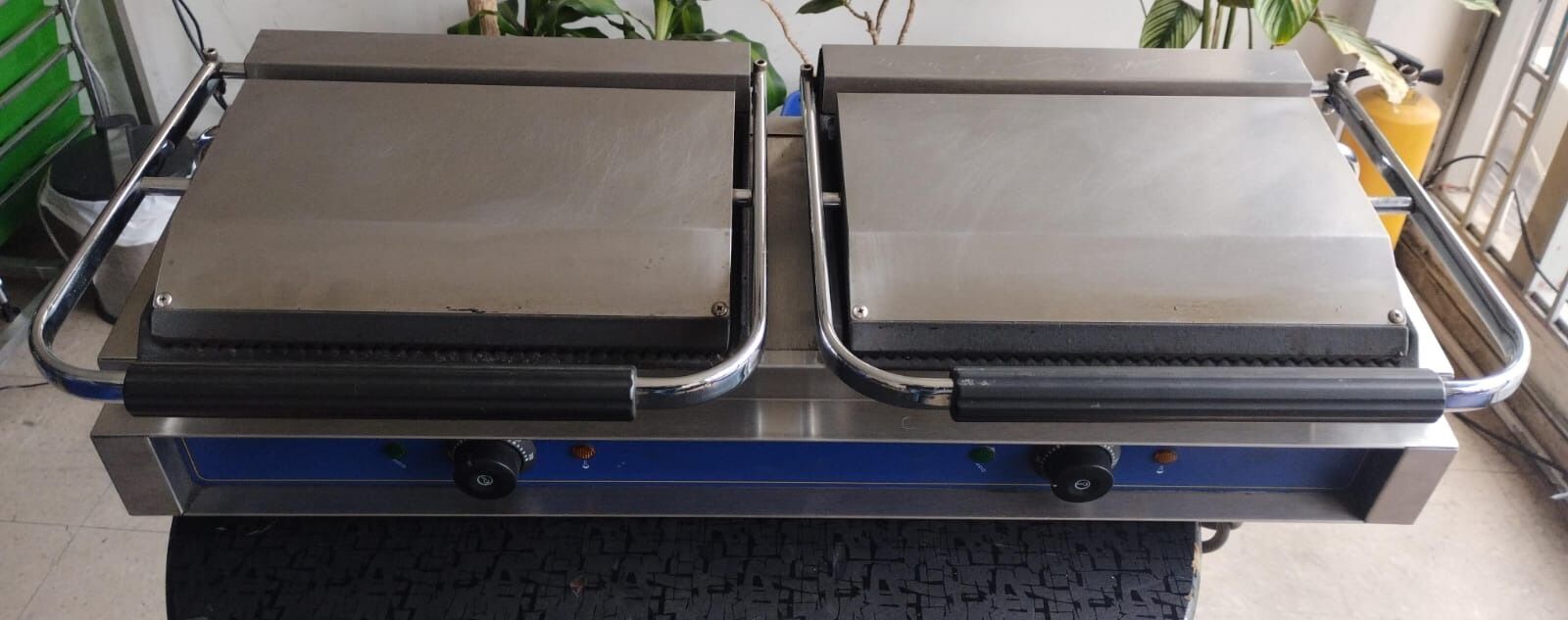 Sandwichera doble industrial