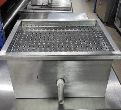 Trampa de grasa para extractor tipo hongo 
40 x 30 x 25cm Cod: I0367