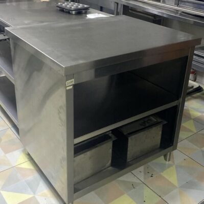 Meson con entrepaño Cod: I0204