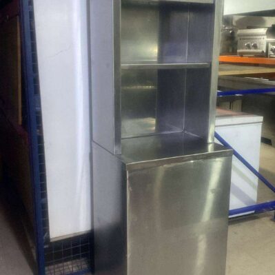 Estantería alta con gabinete inferior60 x 45 x 190 cm Cod: I0497