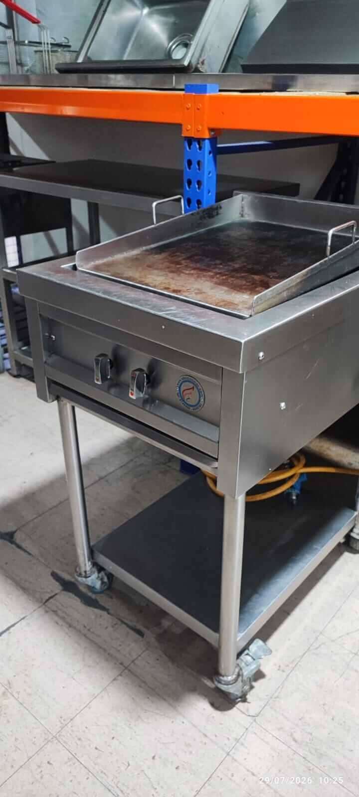 Plancha a gas de piso
